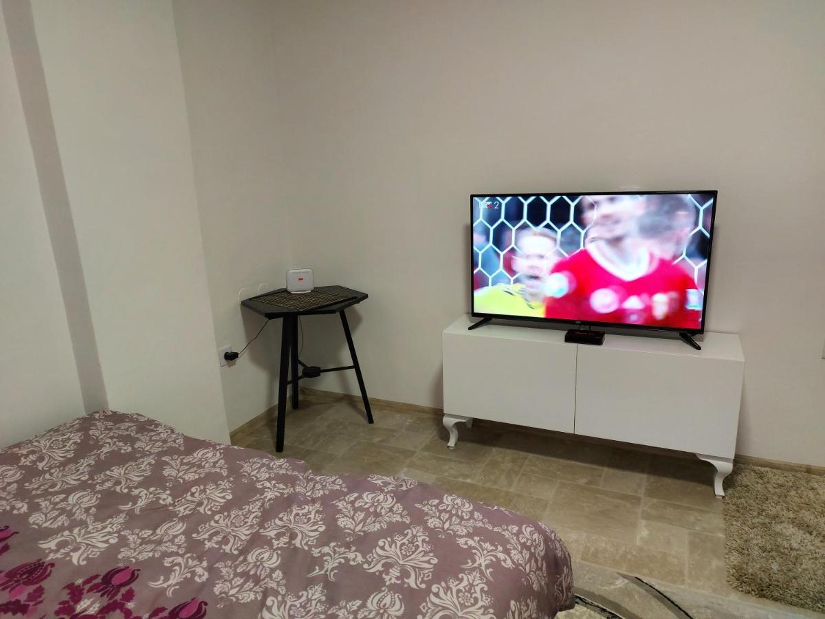 Lovely, Neat And Quite Apartment Dalia, Private Parking 사라예보 외부 사진