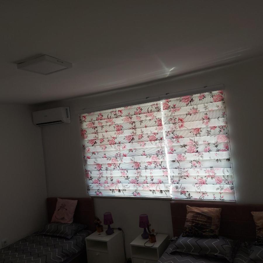 Lovely, Neat And Quite Apartment Dalia, Private Parking 사라예보 외부 사진